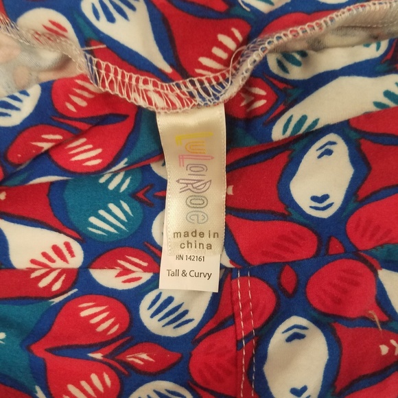 Lularoe Tall and Curvy Leggings - NWOT - Picture 2 of 2